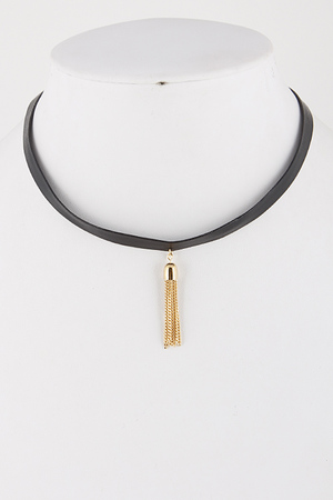Black Faux Leather Choker with Chain Tassel Detail 5JAB10